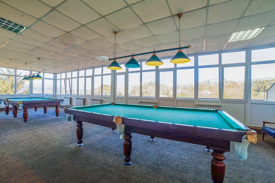 Бильярдный зал в санатории Узбекистан город Кисловодск - фотография