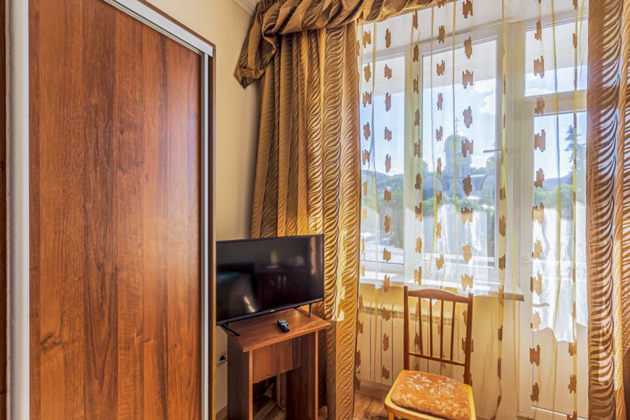 Номер одноместный улучшенный — 12м в санатории Узбекистан город Кисловодск - фотография
