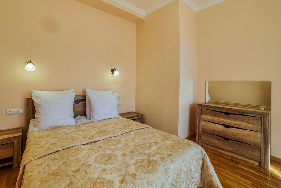 Номер Люкс корпус №2 — 44м в санатории Узбекистан город Кисловодск - фотография