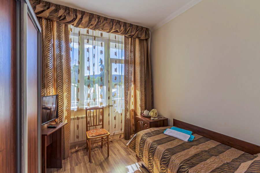 Номер одноместный улучшенный — 12м в санатории Узбекистан город Кисловодск - фотография