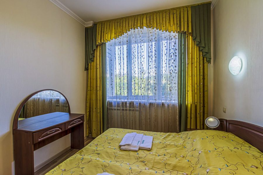 Номер Люкс корпус №3 — 44м в санатории Узбекистан город Кисловодск - фотография