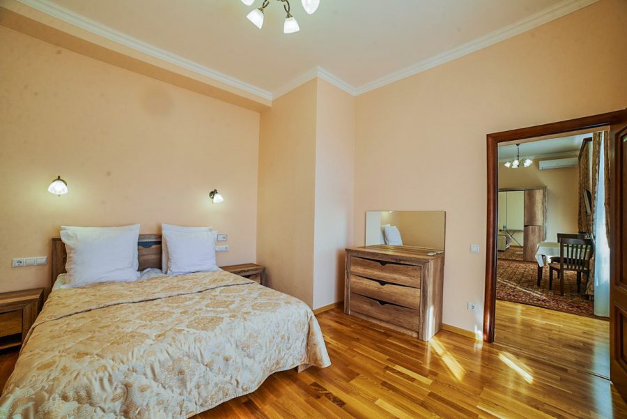 Номер Люкс корпус №2 — 44м в санатории Узбекистан город Кисловодск - фотография