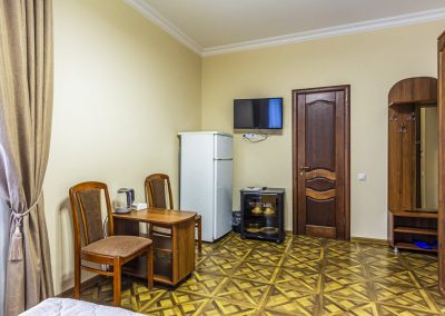 Номер Сюит джуниор корпус №2 — 30м в санатории Узбекистан город Кисловодск - фотография