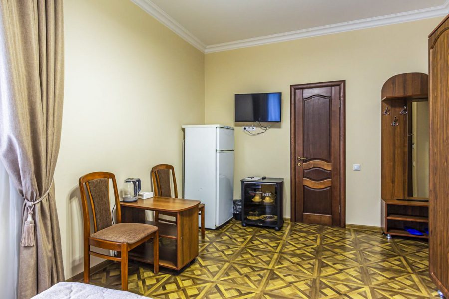 Номер Сюит джуниор корпус №2 — 30м в санатории Узбекистан город Кисловодск - фотография