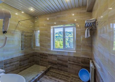 Ванная комната в номере Сюит джуниор — 44м в санатории Узбекистан город Кисловодск - фотография