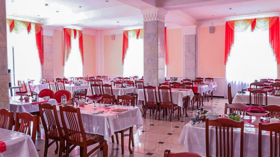 Зал питания в санатории Узбекистан город Кисловодск - фотография