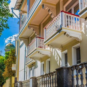 Вид на корпус санатория Узбекистан город Кисловодск - фотография