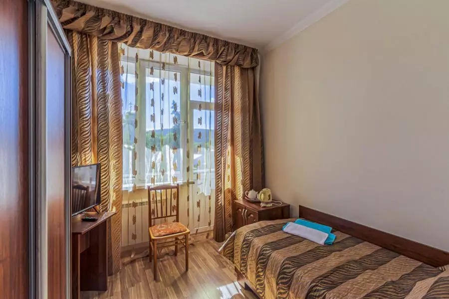 Номер одноместный улучшенный — 12м в санатории Узбекистан город Кисловодск - фотография