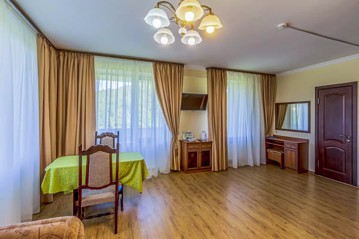 Номер Сюит джуниор корпус №2 — 28м в санатории Узбекистан город Кисловодск - фотография