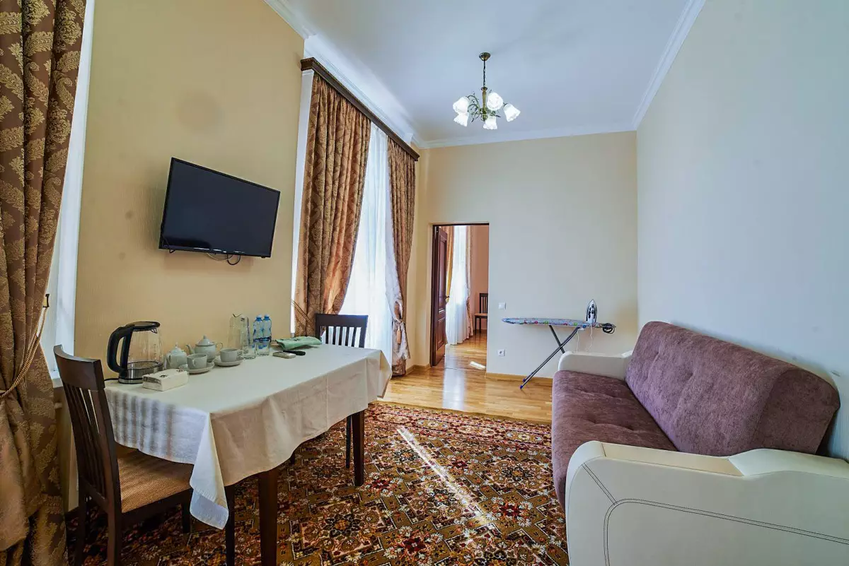 Номер Люкс корпус №2 — 44м в санатории Узбекистан город Кисловодск - фотография