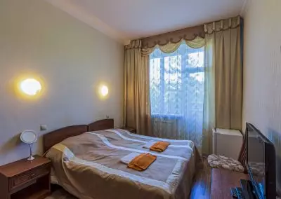 Номер двухместный улучшенный — 14м в санатории Узбекистан город Кисловодск - фотография