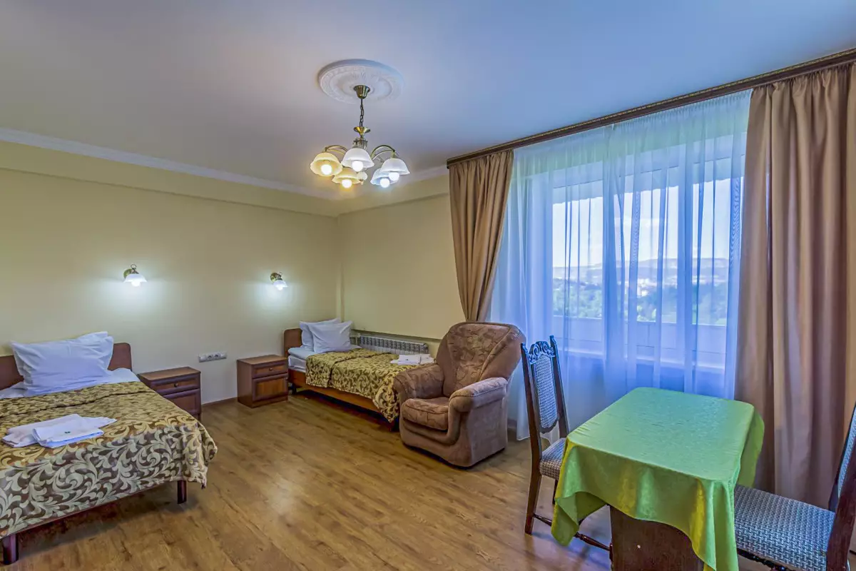 Номер Сюит джуниор корпус №2 — 28м в санатории Узбекистан город Кисловодск - фотография