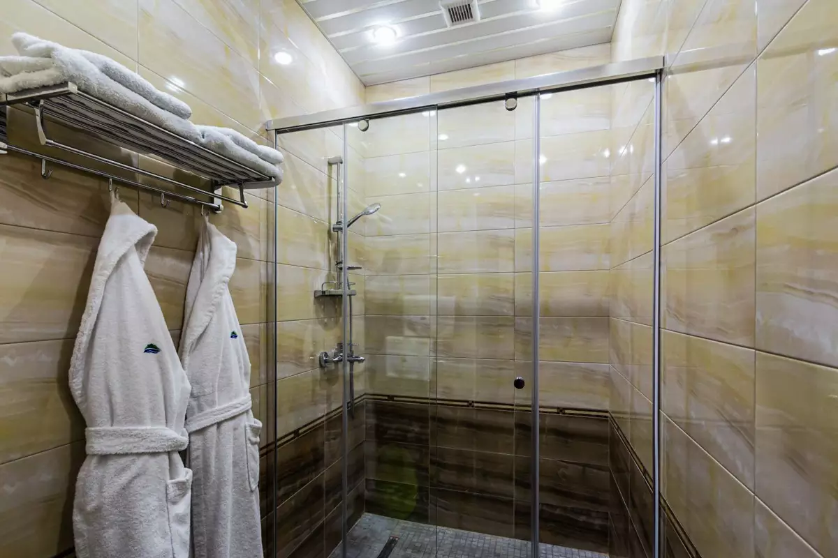 Ванная комната в номере Сюит джуниор корпус №2 — 44м в санатории Узбекистан город Кисловодск - фотография